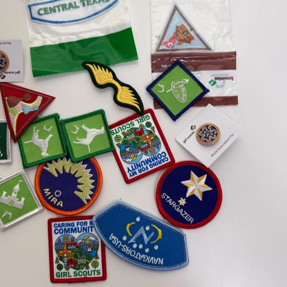 Lots of Girl Scouts USA Patch Set pin - Picture 3 of 8